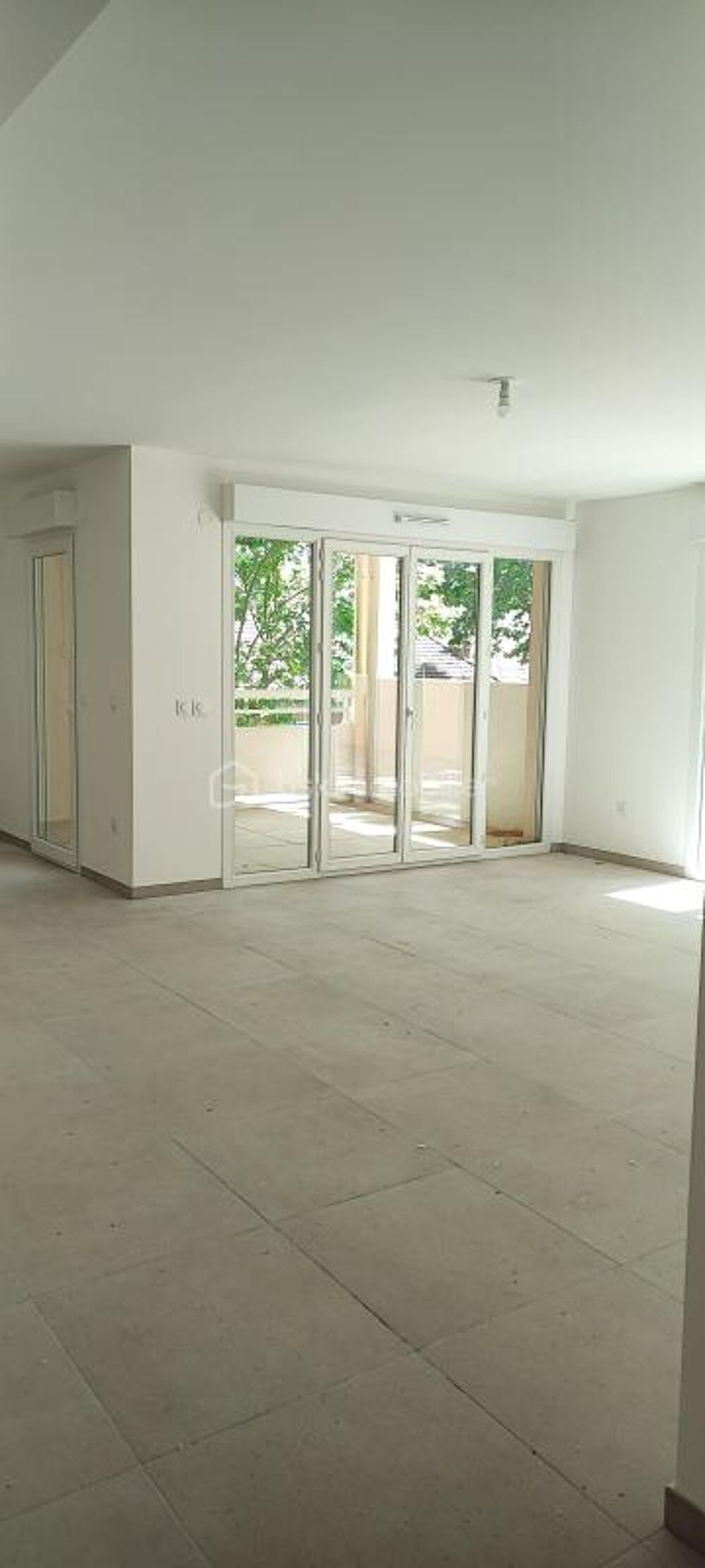 T3 neuf dernier etage 2 grandes terrasses