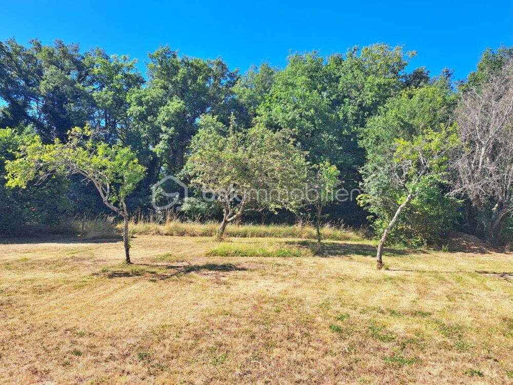 Vente Maison Longère Truyes avec terrain de 2342m Truyes
