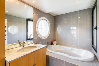  Maison à vendre 7 pièces 248 m²