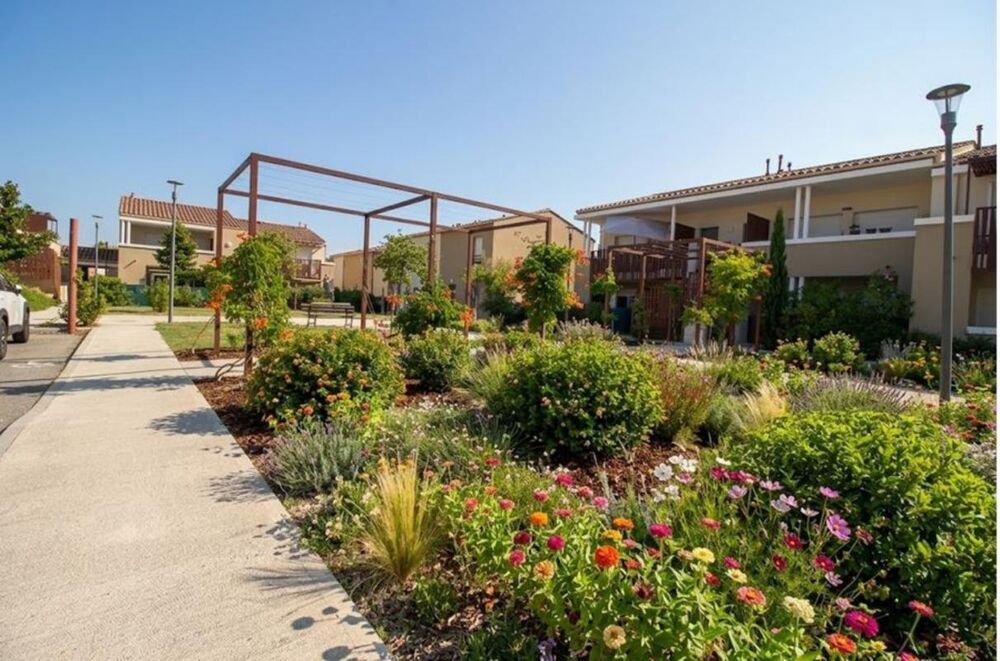Vente Maison ROBION (84440) – Rare à la vente : Maison de plain-pied avec jardin, terrasse et 2 parkings au cœur du Luberon - 235.000 € Robion