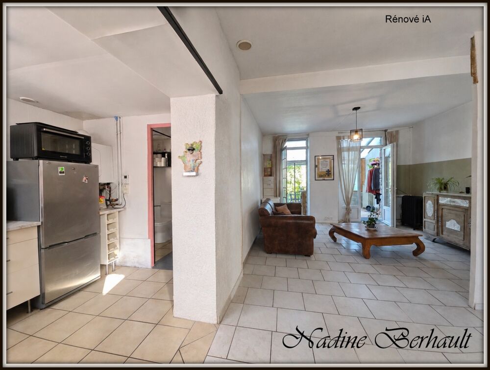 Maison à relooker, 4 pièces,2 chambres, vue sur le Loing en contrebas, Garage, cave, centre ville