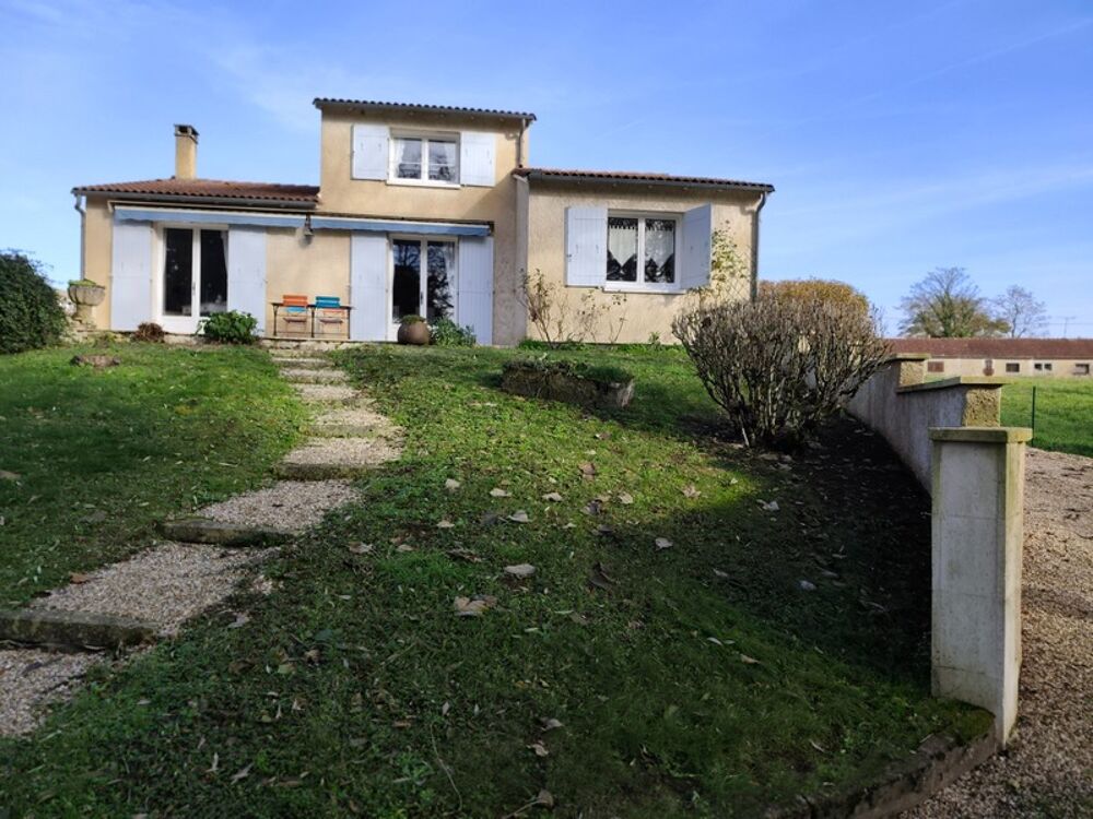Maison 4 pièces 134 m² · à La Couronne · 134 m² · 259 500 €