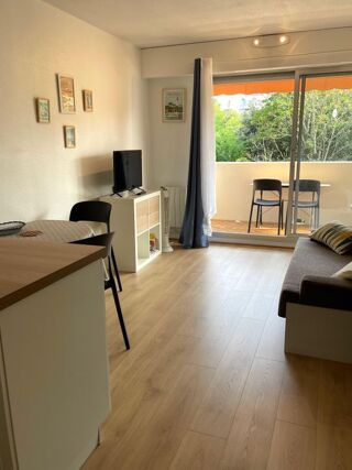  Appartement à louer 1 pièce 25 m²
