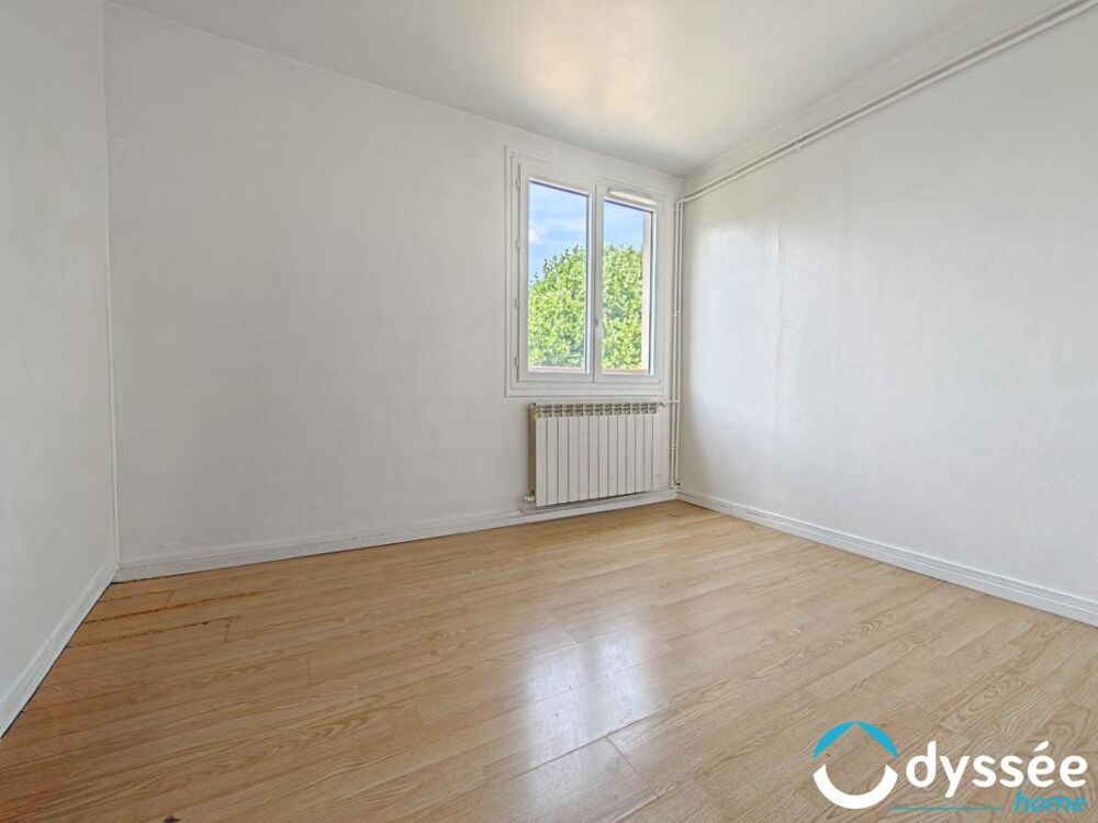 Vente Appartement À vendre - Appartement T4 traversant de 73,97 m² avec cave e Stains