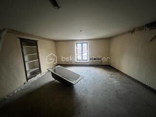  Immeuble à vendre 7 pièces 222 m²
