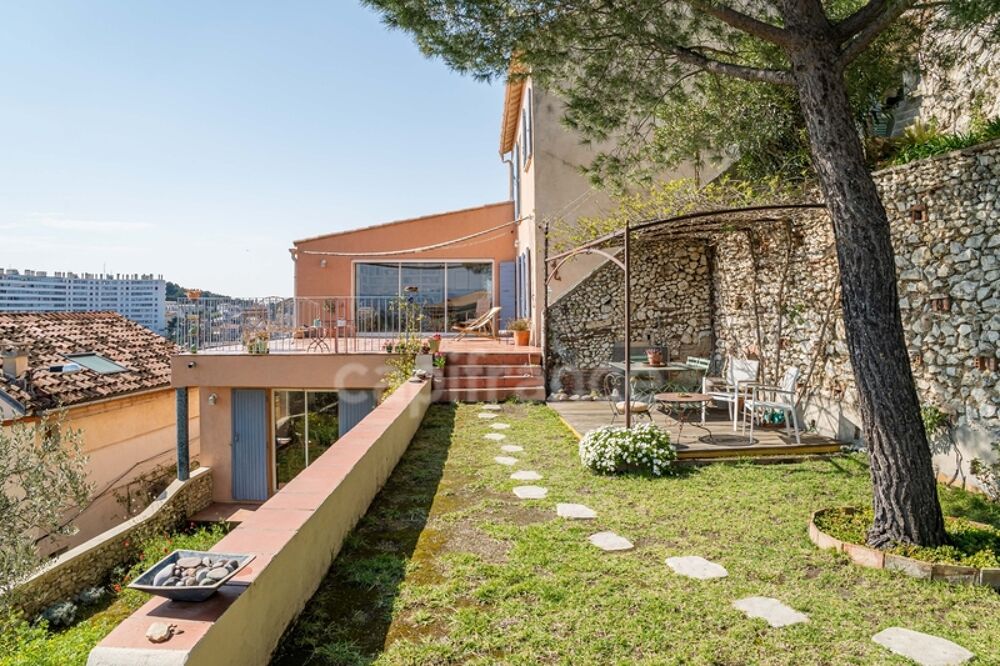 Propriété à vendre 5 pièces MARSEILLE 7EME ARRONDISSEMENT (13) VAUBAN
