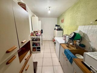  Immeuble à vendre 12 pièces 241 m²