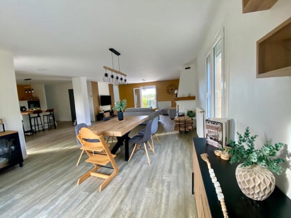 Vente Maison Maison Preaux 6 pièce(s) 147 m2 Preaux