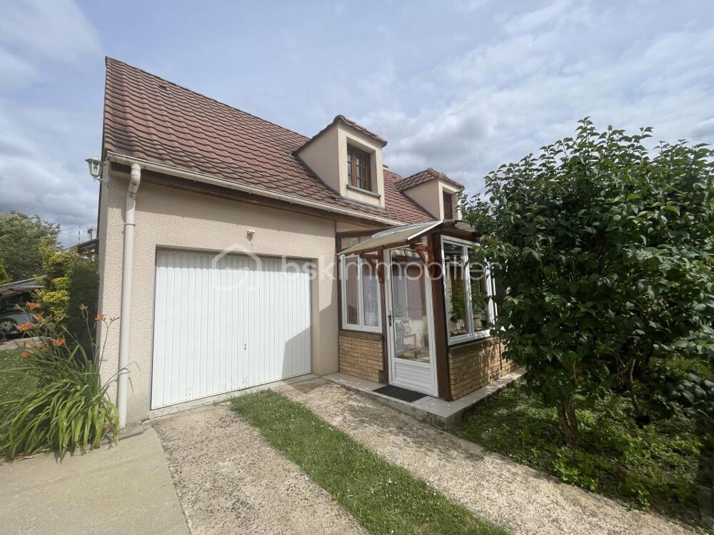MAISON FAMILIALE