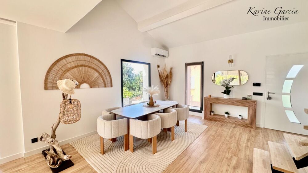 Vente Propriété/Château DEMEURE DE PRESTIGE - DEPENDANCE - GARAGE - SOUS SOL - PISCINE - TERRAIN 795 M² Six fours les plages
