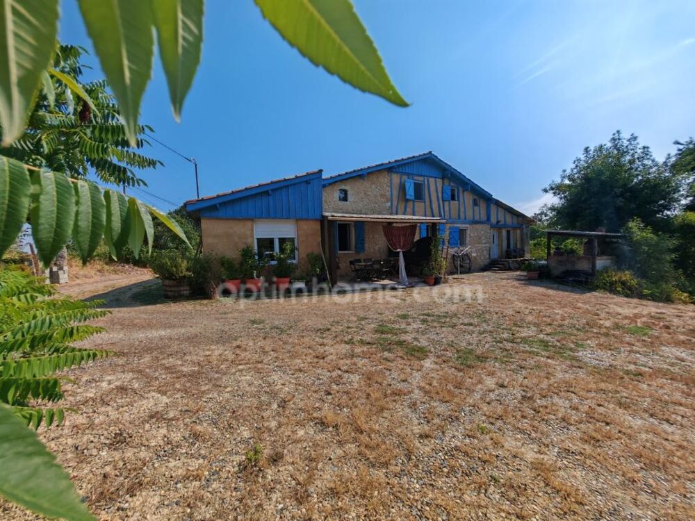 Vente Maison Maison de 1778 avec piscine hangar et appartement sur 10802m² terrain Courrensan
