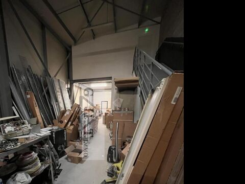 ENTREPOT 176 M&sup2; A LOUER SERVON 1750 77170 Servon