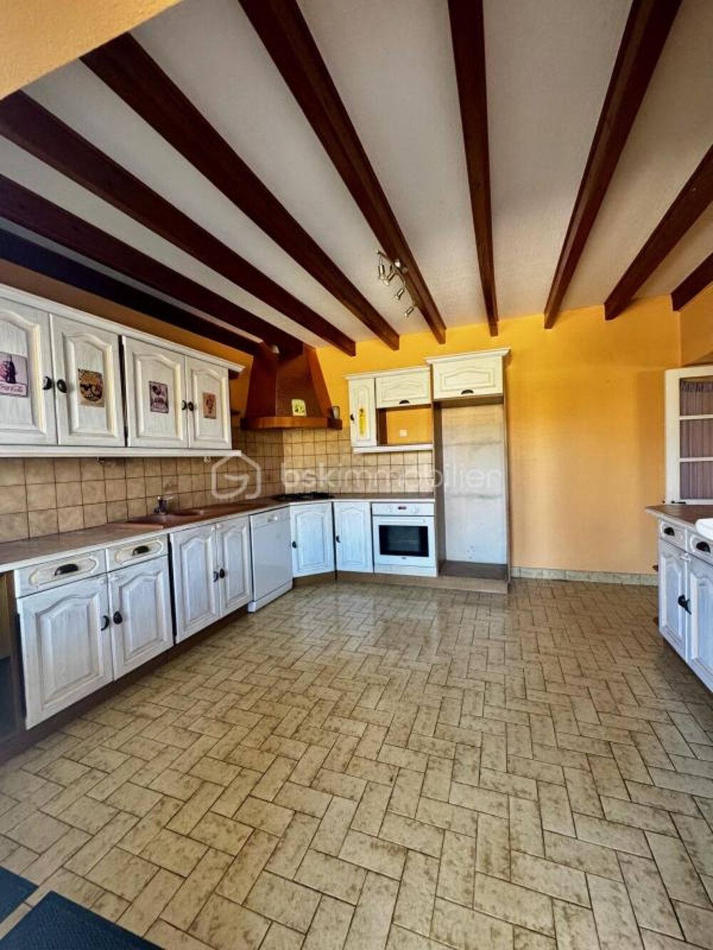 Vente Maison MAISON DE VILLAGE AU CALME 135M2, 5 CHAMBRES 10MIN CIVRAY TERRAIN 1300M2 Vouleme