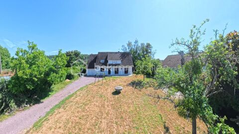   Maison familiale 7 pi�ces � Environ 130 m� � Grand jardin � Proche centre-ville Maison - 7 pi�ce(s) - 135 m�