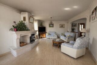  Propriété/château à vendre 7 pièces 155 m²