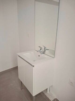  Appartement à louer 1 pièce 28 m²