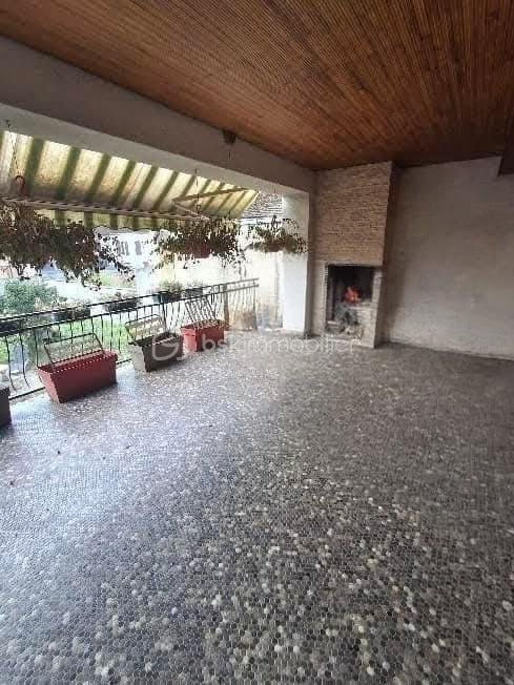 Maison de ville de 260 M2 avec jardin à Villeneuve-l'Archevêque
