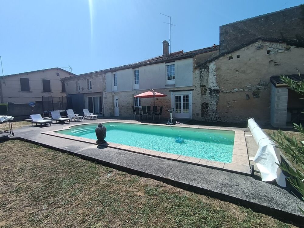 Maison 9 pièces 202 m² · à Saint Martin Lacaussade · 202 m² · 298 000 €