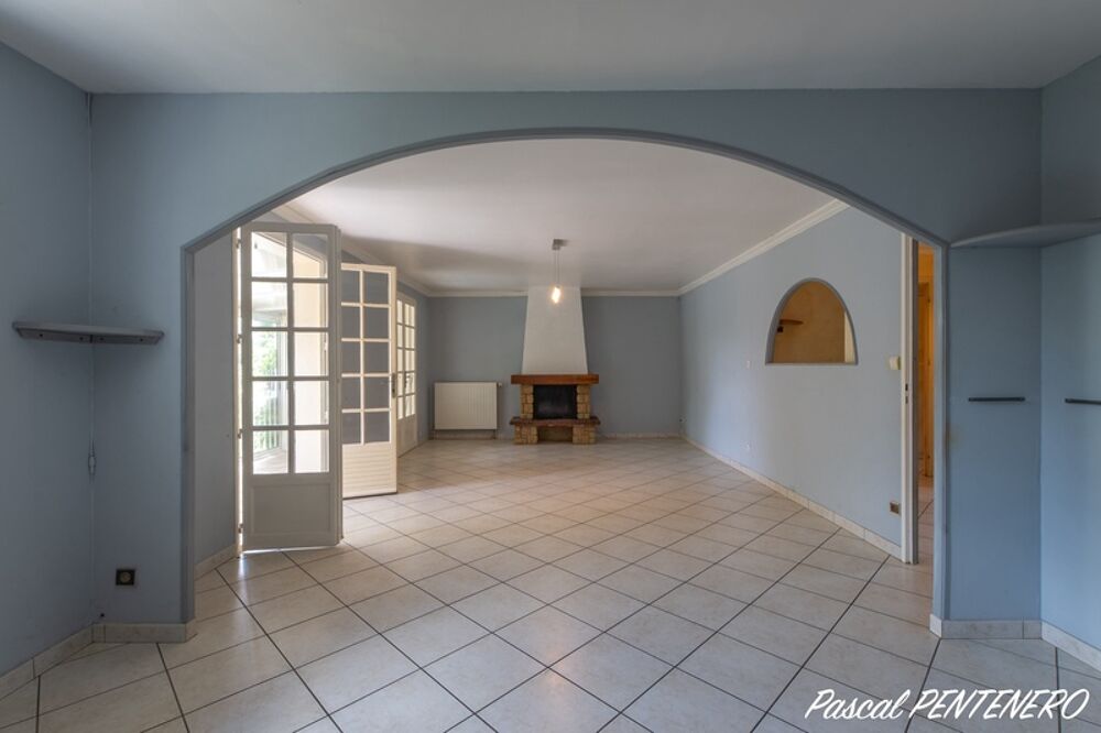 Vente Maison ? Maison 3 chambres + véranda + jardin arboré ? – Tram T3 à pied – Meyzieu Gare Meyzieu