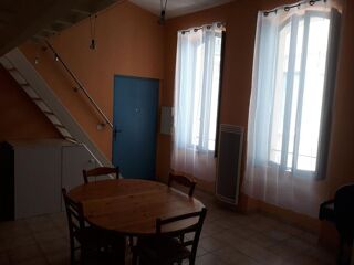  Appartement à louer 1 pièce 38 m²