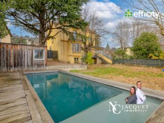  Propri�t�/ch�teau � vendre 9 pi�ces 207 m�