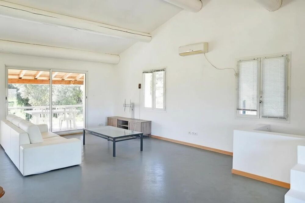 Vente Villa Villa avec vue sur vignes et accès rivière Vers pont du gard