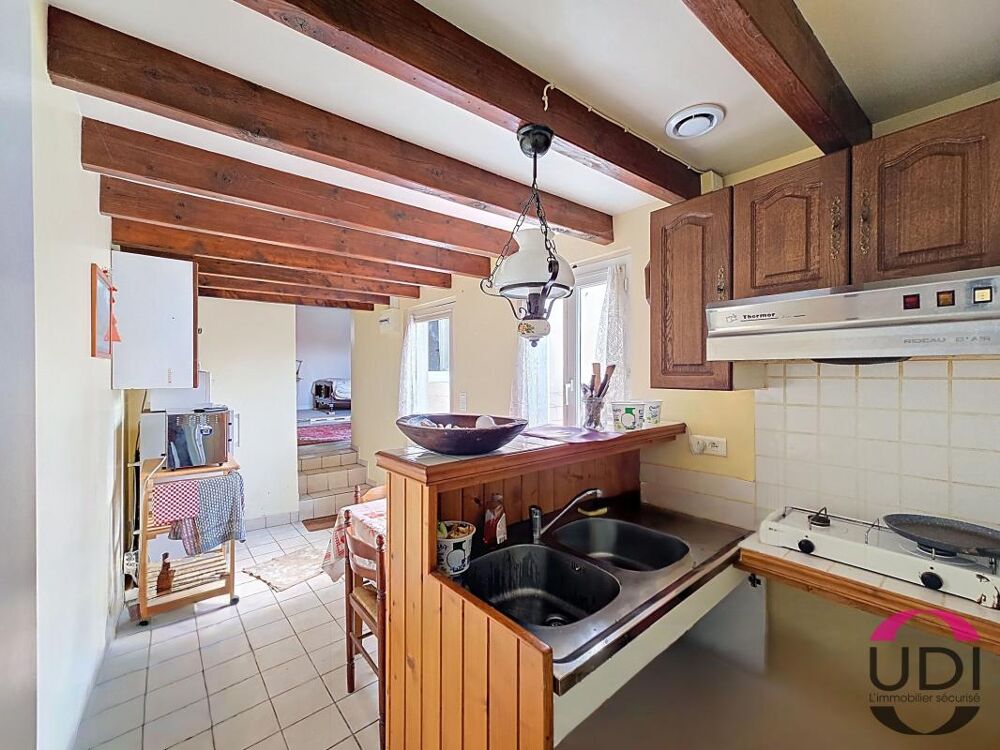 Maison à rénover, Saint-Victor