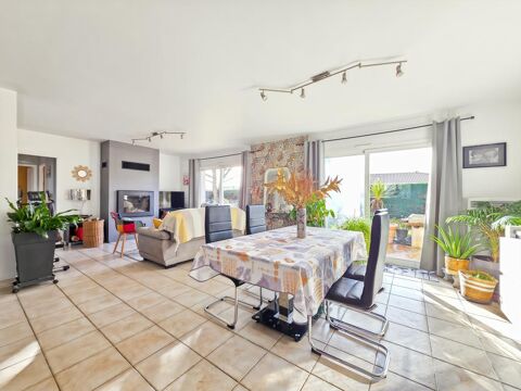   Maison Maison - 4 pi�ce(s) - 95 m�