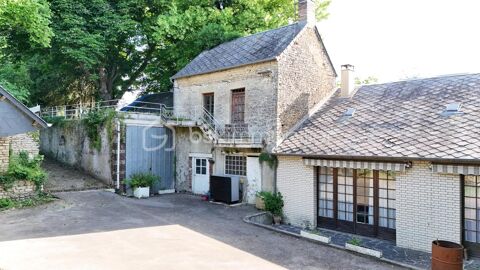   Maison de 170m2 avec terrain de 1600m2 et d�pendance Maison - 6 pi�ce(s) - 170 m�