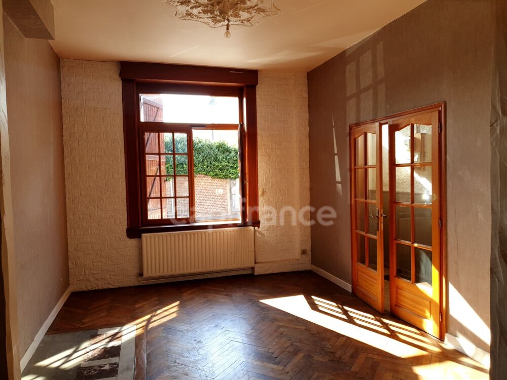 Maison de 1930 pleine de charme avec jardin, terrasse couverte et 4 chambres à Valenciennes (59)