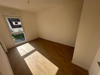  Appartement à louer 3 pièces 64 m²