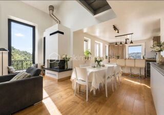  Duplex/triplex à vendre 4 pièces 132 m²