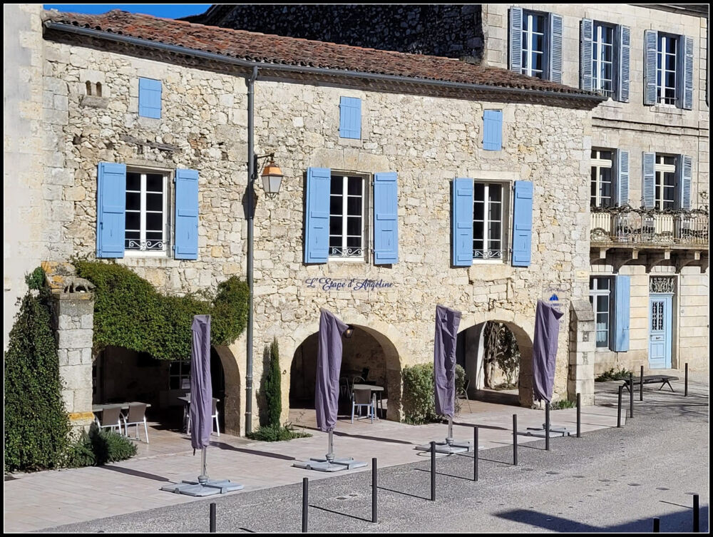   Fonds de commerce à vendre LA ROMIEU (32) Bar-restaurant-Chambre d'hôtes avec logement de fonction 