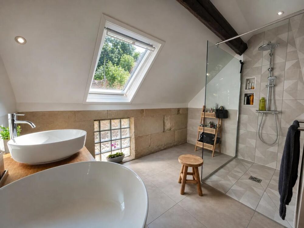 Maison de caractère en pierre - 190 m² - 5 chambres - Jardin
