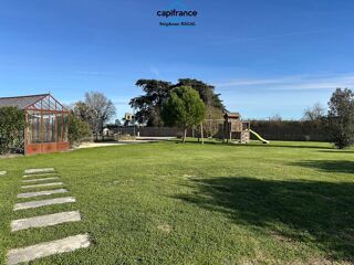  Propriété/château à vendre 7 pièces 229 m²