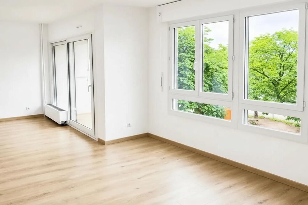 Oullins - Montmein : T4 rénové de 77 m² avec balcon
