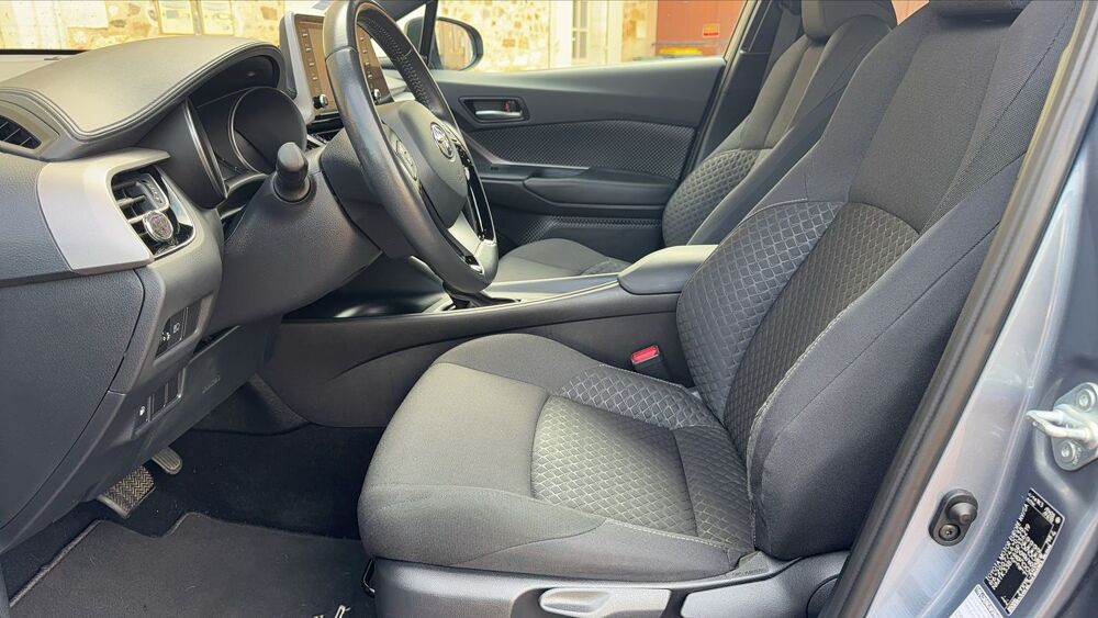 C-HR 1.8 VVT-i 122 Hybrid CVT Design - Automatique 2021 occasion 16000 Angouleme