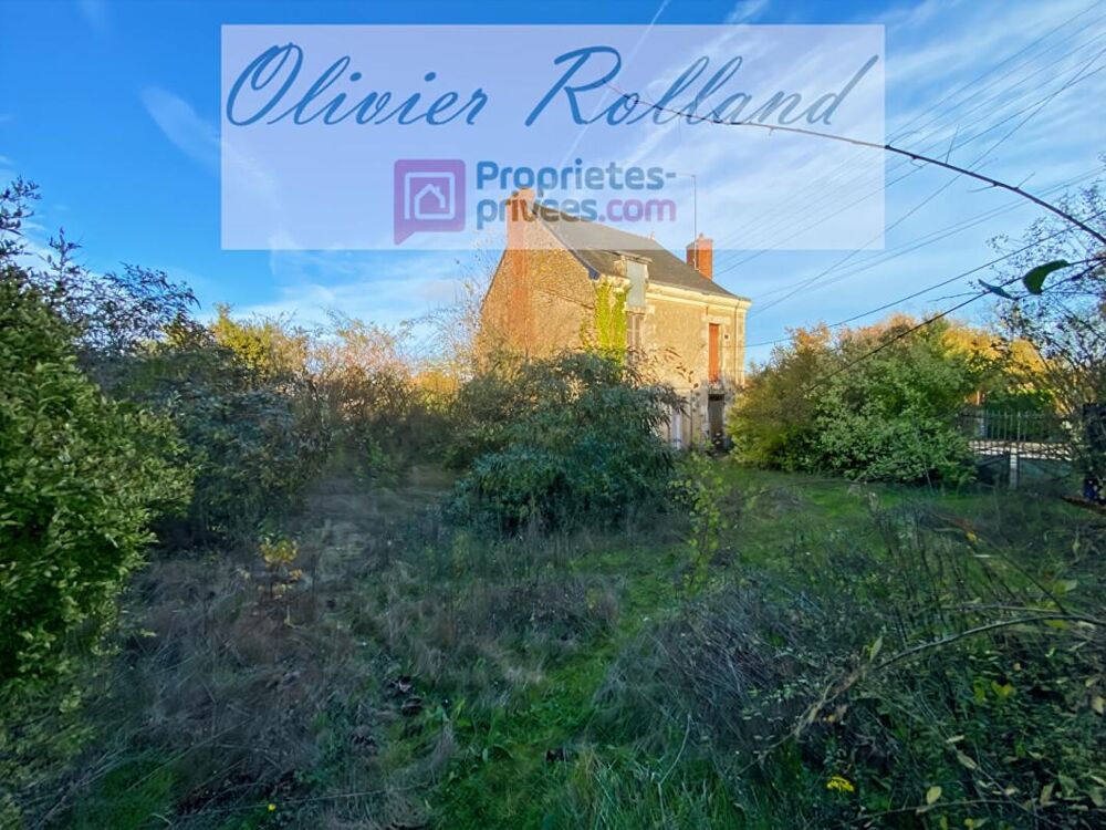 49540 - Aubigné sur Layon - Maison à rénover de 104 m² sur 500 m² de terrain avec dépendances