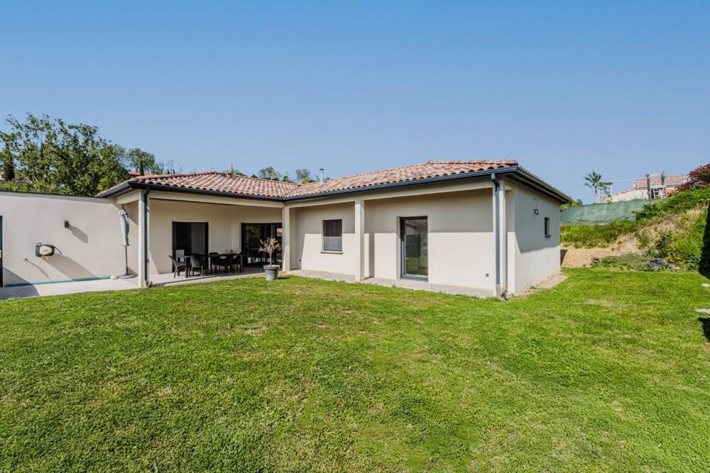 Villa moderne et de plain-pied à vendre 5 pièces (31)
