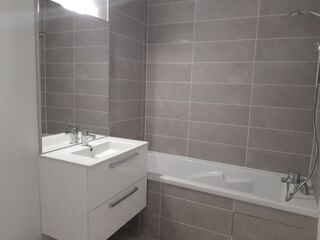  Appartement à louer 3 pièces 61 m²