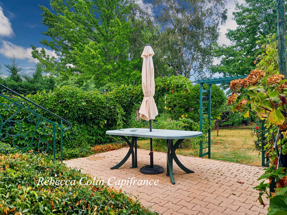 Maison périgourdine avec jardin clos en Périgord Noir