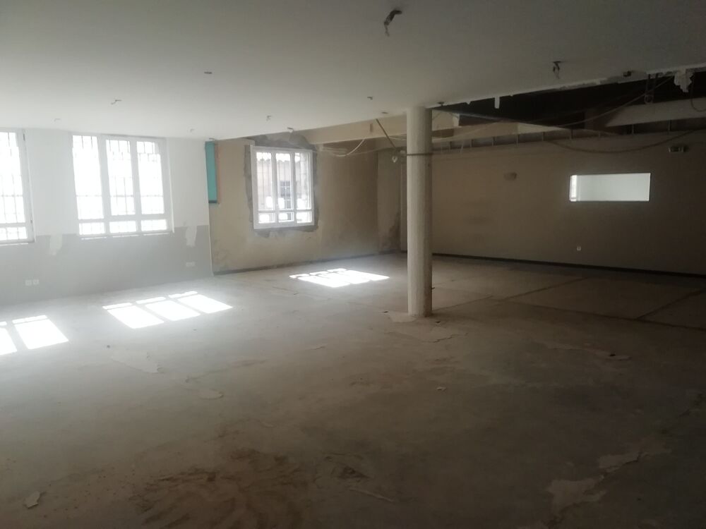   Local/bureau ou commerce à vendre DRAGUIGNAN (83)  320.000 € Draguignan