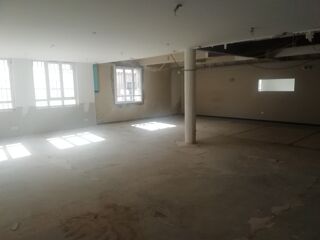   Local/bureau ou commerce à vendre DRAGUIGNAN (83)  320.000 € Draguignan