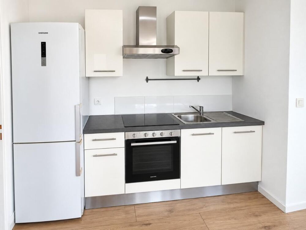 Location Appartement T3 MEUBLE avec véranda à VAULX-EN-VELIN Vaulx en velin