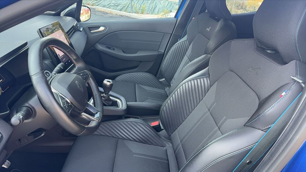 Clio V 1.0 TCe 90 Esprit Alpine 2024 occasion 44119 Grandchamps Des Fontaines