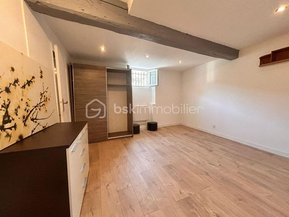 UN REFUGE URBAIN ATYPIQUE : 28,30 M² DE CALME ABSOLU