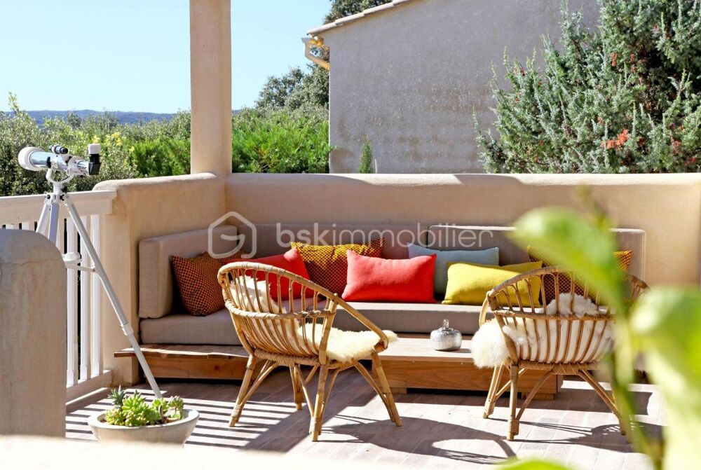 PROPRIETE DE CARACTERE Entre Uzès, Avignon et le Pont du Gard