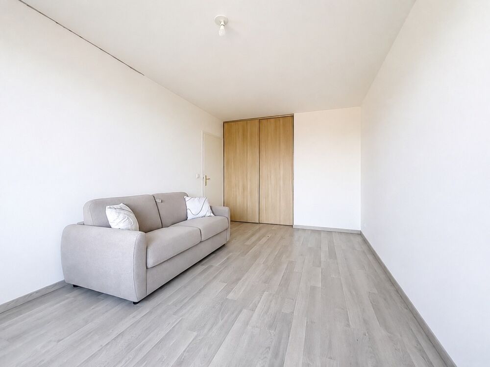 Gaillard  Appartement meublé avec balcon et parking, aux portes de Genève