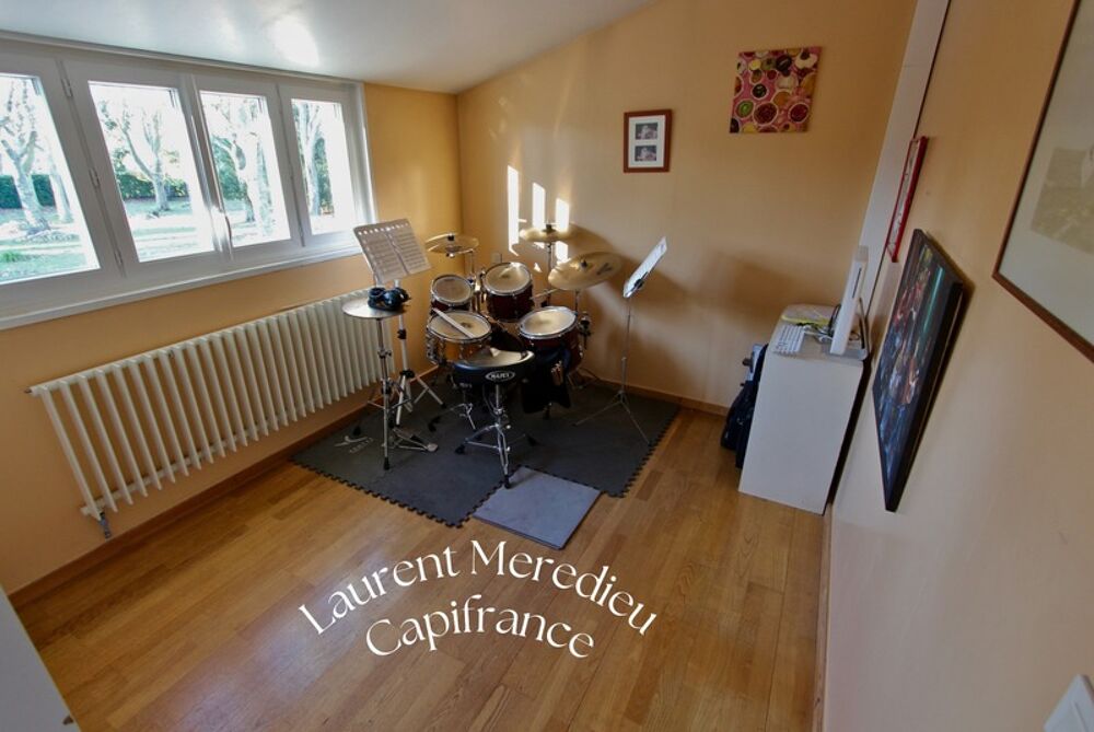 � vendre  Maison Ambar�s-et-Lagrave (33440)