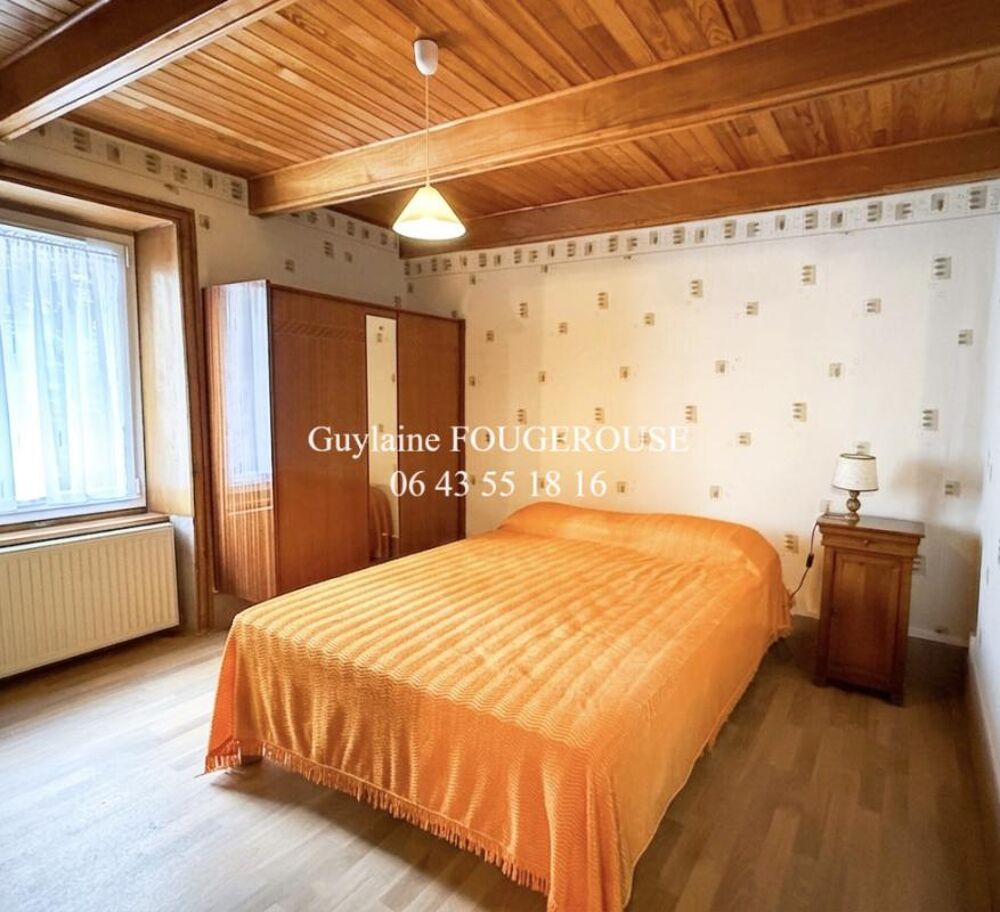 Vente Maison Maison familiale au coeur du village 4 chambres possibilité 7 avec terrain et garage Saint antheme